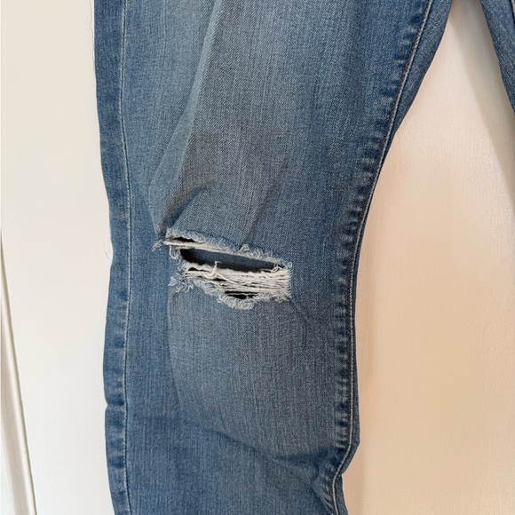 J. Crew Relaxed Straightaway Blue Jeans - Picture 2 of 7